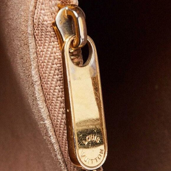 Louis Vuitton Damier Canvas Kensington Bag w/o Strap - Picture 9 of 12